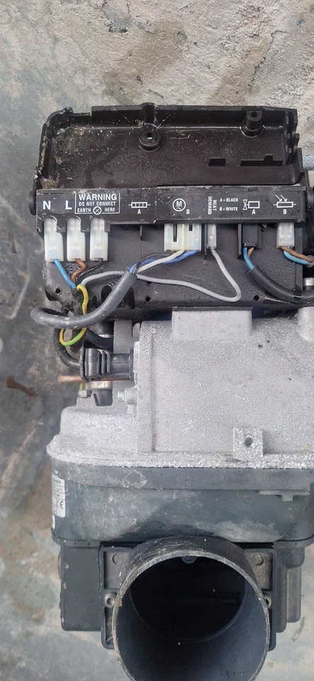 Riello RDB 2.2 Central Heating Oil Burner - Image 2 of 4