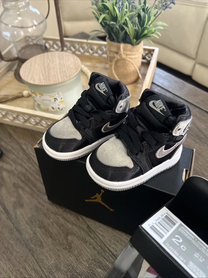 Nike Jordan 1 Retro Alto Lote De 3 Talla 2C Totalmente Nuevas En Caja Foto 2 de 4