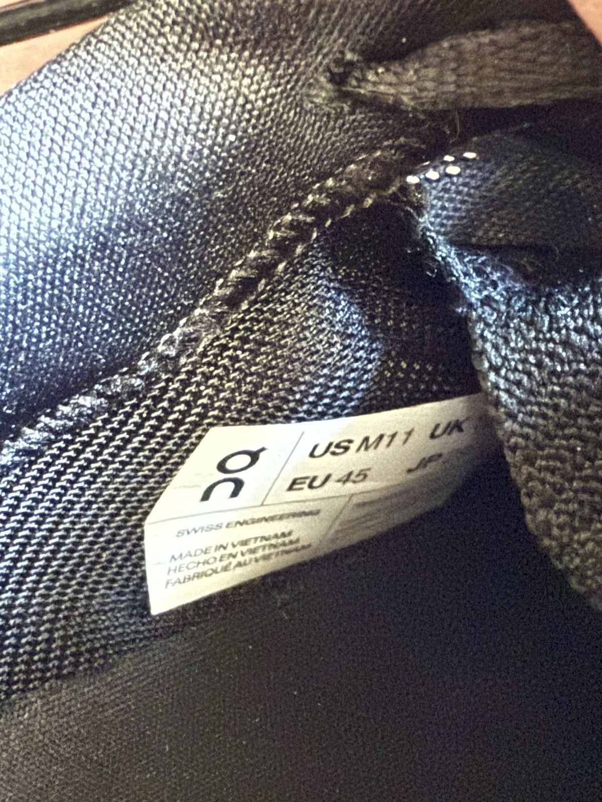 On Cloud Men's CloudEclipse Max Cushion Running S… - image 7