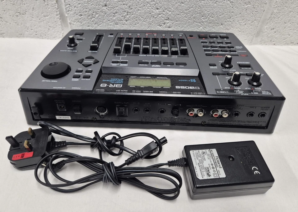 Boss BR-8 Digital Recording Studio MTR Multi Track Recorder Used With Zip Disk. - Image 3 of 4