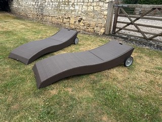 Skyline Design Superb Quality Pair of garden Sun Loungers Sun beds rrp £3 820