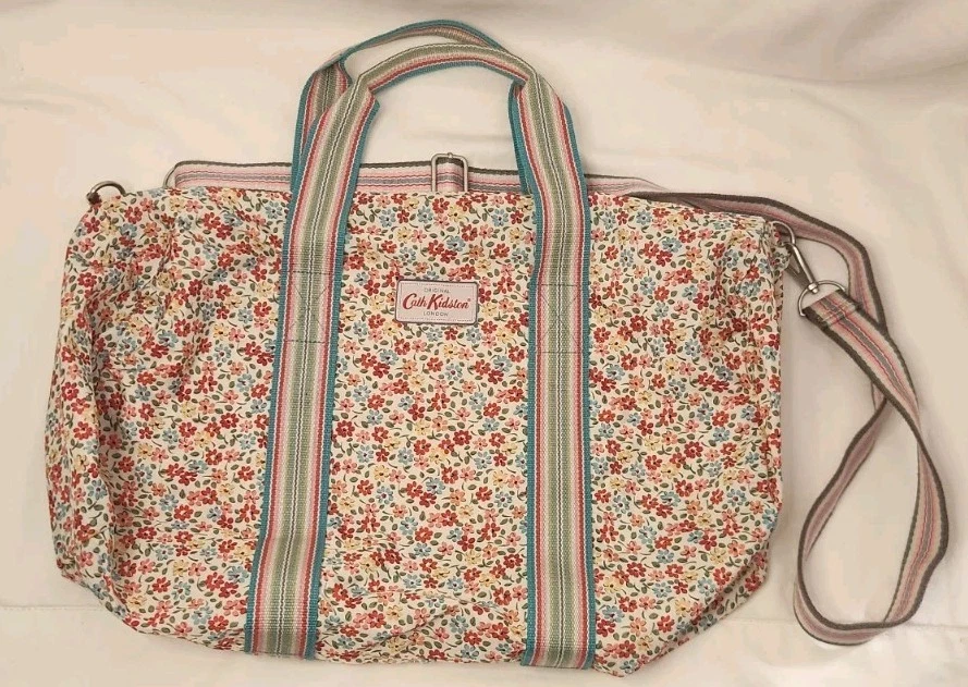Оригинальная спортивная сумка-тоут Cath Kidston London с цветочным принтом складная - Изображение 2 из 4