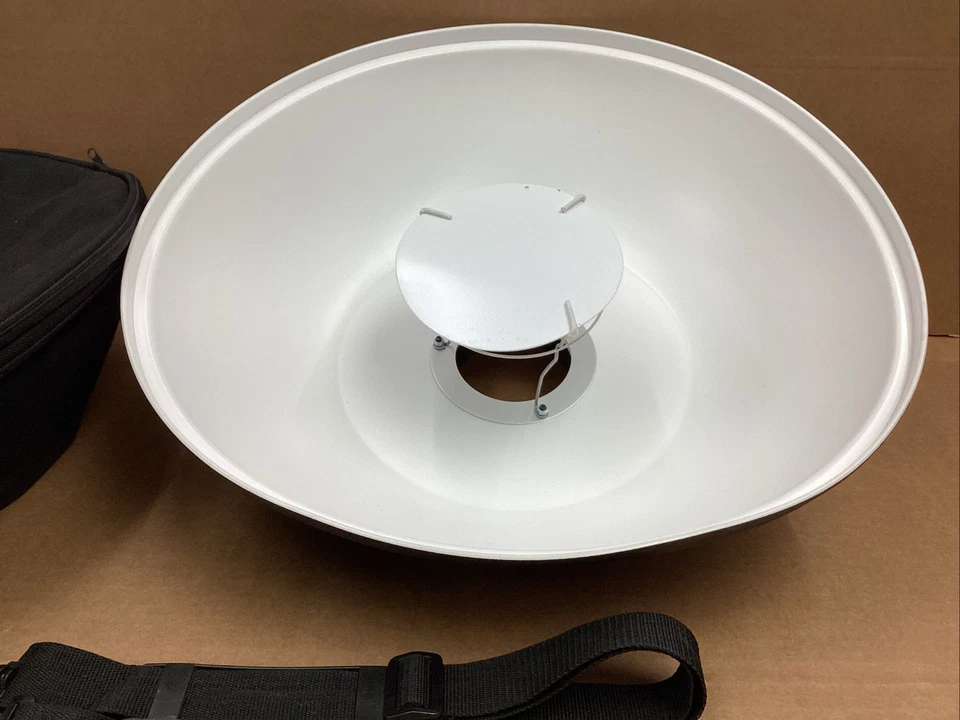 Refletor Profoto Softlight preto e branco 21" - em estojo preto Sem grade - Imagem 4 de 4