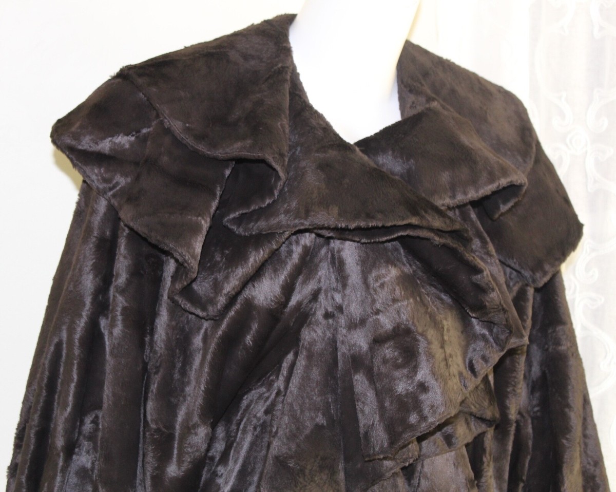 Moschino Vintage Fun US 8 I 42 M Italian Ruffled Batwing Faux-Fur