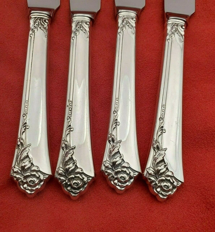 Juego de 4 cuchillos para carne dentados Damask Rose de Oneida Sterling hechos a medida Foto 2 de 4