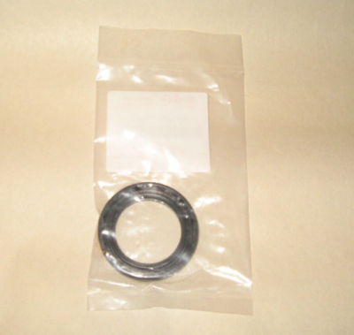 Ra様 SEAL AUTO TRANSMISSION REAR 4WD 4-Spd OEM for Chevy Tracker