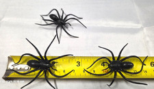 Lot Of 50 Vintage Halloween Black Plastic Spiders with clip, REALISTIC  CREEPY 