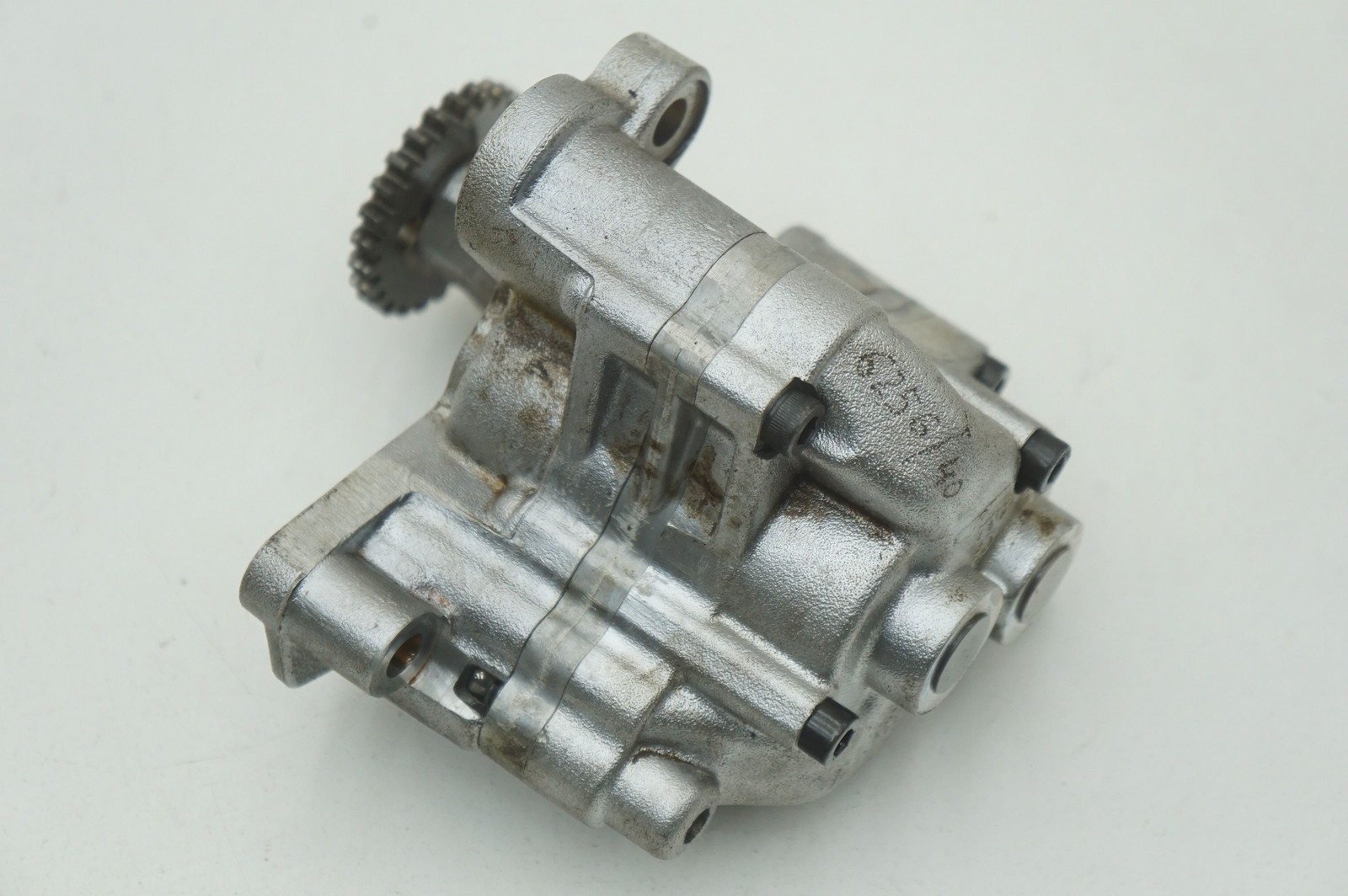 4.3l V8 Engine Dry Oil Scavenge Pump OEM 6G33-6600-BB Aston Martin V8 Vantage 07