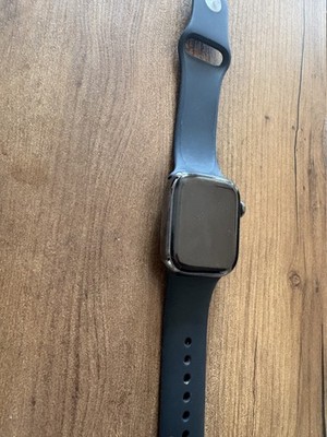 Apple Watch Series 7 41mm Graphit Gehäuse mit Mitternachtsblau Sportarmband GPS + CEL