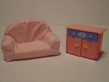 Miniworld Baby Born Couch and dresser
