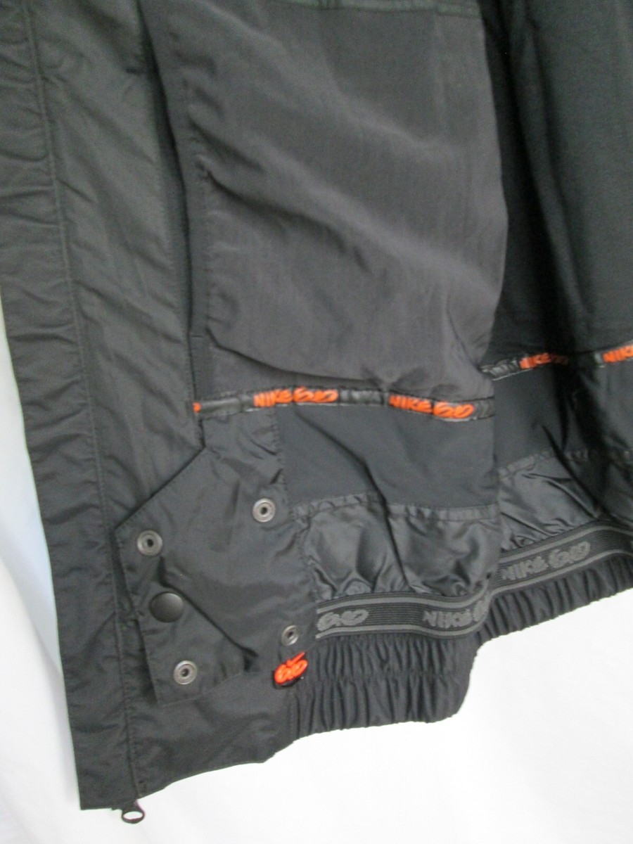 NIKE 6.0 Men's Black Snowboard Ski Snow Vented Hooded Coat NIKE 6.0 Men's Black Snowboard Ski Snow Vented Hooded Coat