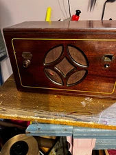 American Bosch Radio 5  restore  or parts needs repairs