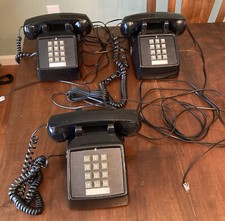Three Cortelco Desk Phones Model 250000-VBA-20MD Tested And Working Long Cords