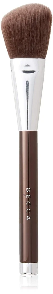 Cepillo de rubor iluminador en ángulo Becca ¡Nuevo en caja! Foto 2 de 4