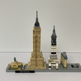 LEGO New York City LEGO Architecture (21028) Incomplete/READ