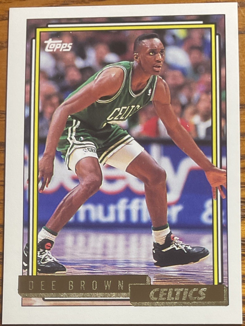 1992-93 Topps Gold Dee Brown #17 Boston Celtics