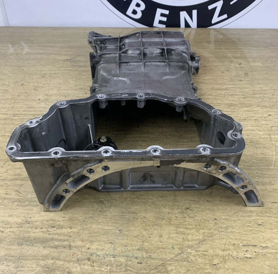 13-19 MERCEDES GL450 GLS550 4.6L 4.7L MOTOR CÁRTER DE ACEITE SUPERIOR OEM. Foto 2 de 4