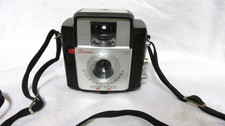 VINTAGE EARLY 1960s KODAK STARLET CAMERA