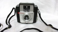 VINTAGE EARLY 1960s KODAK STARLET CAMERA