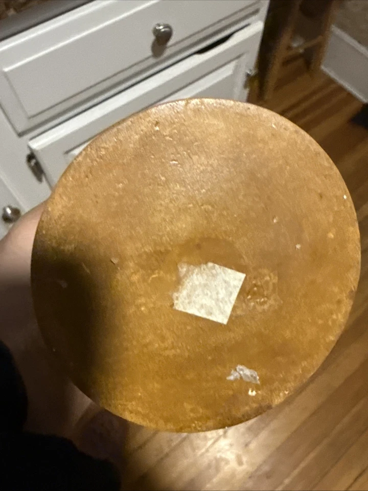 JUEGO DE 2 CANDELABROS PILAR MADERA FRUTA TORNEADOS GRANERO CERÁMICA Foto 3 de 4