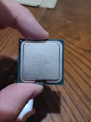 Intel Pentium D 915 3 GHz Dual-Core (HH80553PG0804M) Processor