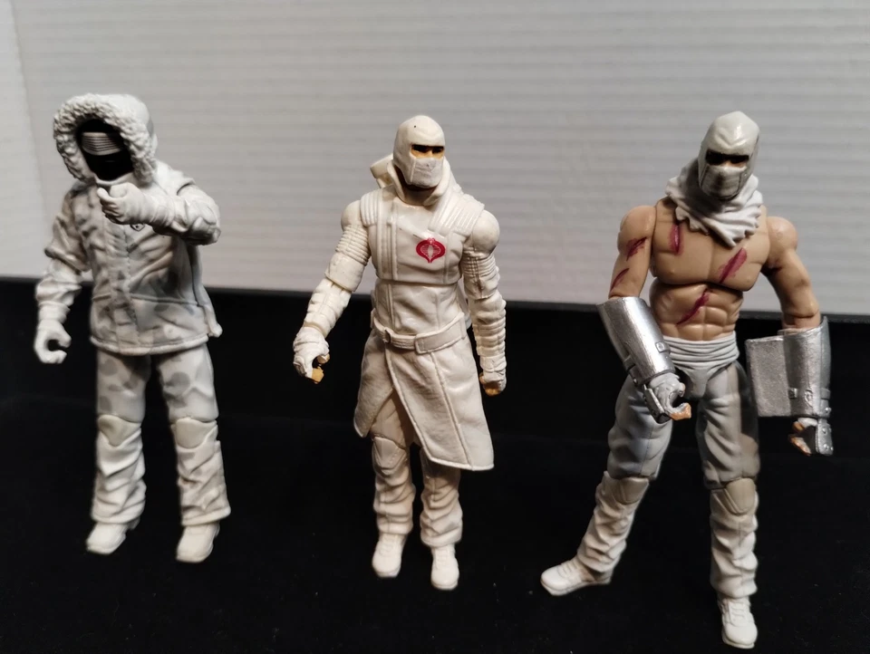 Экшн-фигурки GI JOE The RISE Of COBRA 2009 Snake Eyes, Storm Shadow Artic лот 3 - Изображение 2 из 4