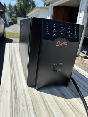 APC Smart-UPS 1500VA USB 120V SHIPBOARD