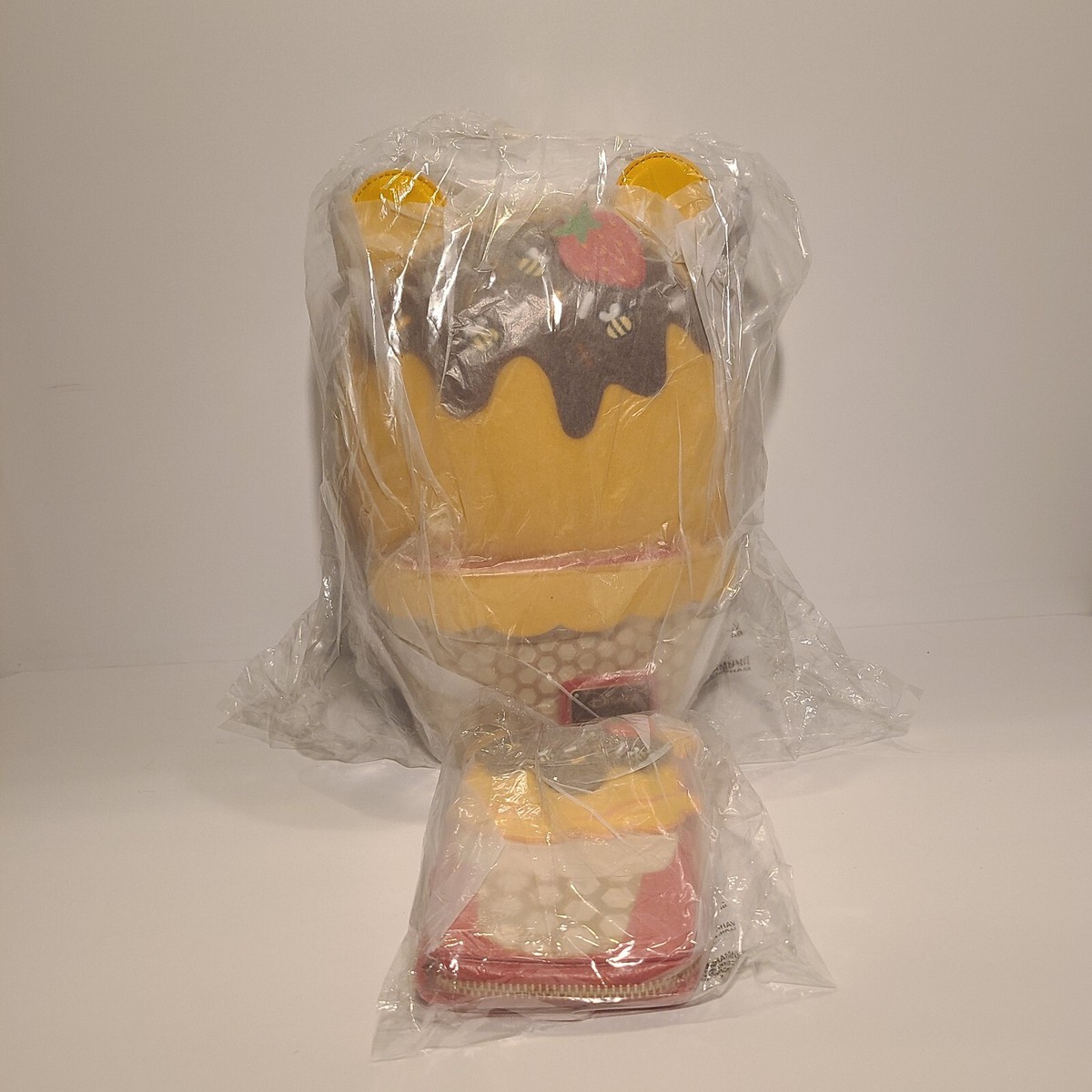 Loungefly Winnie the Pooh Backpack Exclusive Disney NEW Ice Cream Backpack Loungefly Disney Exclusive Winnie The Pooh Ice Cream  main image 4