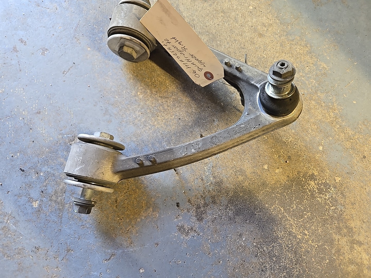 2006 Maserati Quattroporte Front Right Upper Control Arm Lever 212766