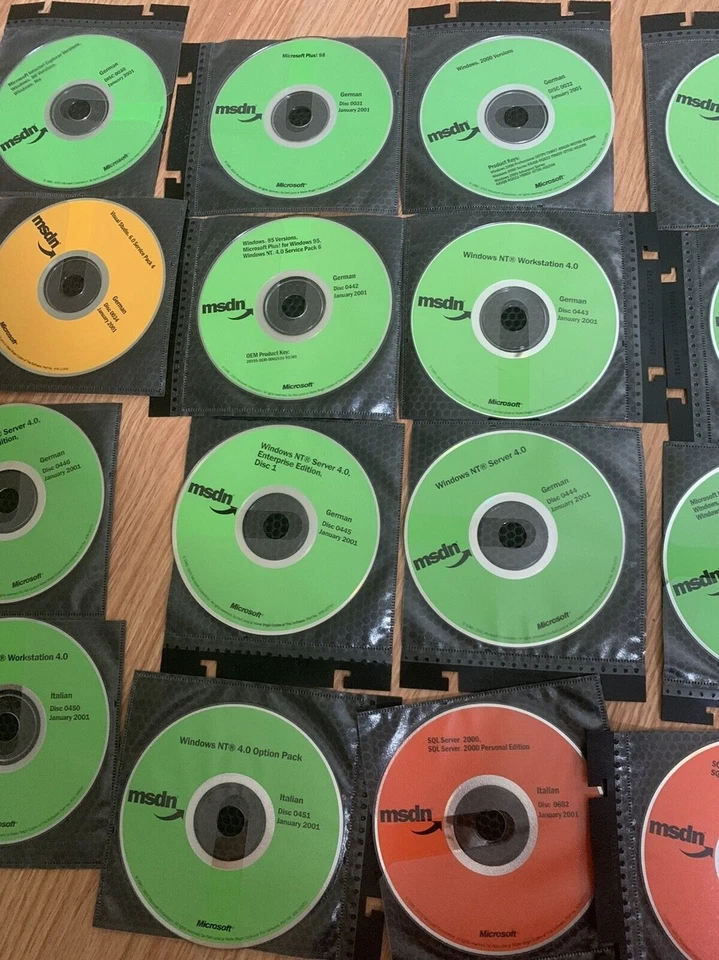 Lote x24 MICROSOFT MSDN CD WINDOWS 95 98 2001 Servidor SQL Alemán Italiano Foto 4 de 4