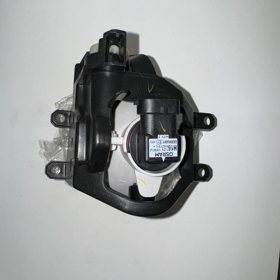 TOYOTA RAV4 COROLLA HIGHLANDER TACOMA TUNDRA CONDUCTOR LADO IZQUIERDO LUZ ANTINIEBLA NUEVO Foto 2 de 4