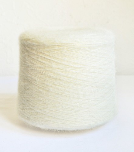 Soft Italian Mohair Knitting Yarns, 10.6 oz / 300 grams Balls or Cone - Picture 3 of 5