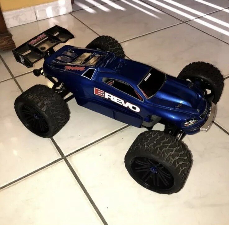 1 10 - Revo Sin escobillas TSM Traxxas E camión controlados por radio 1 10 - Revo Sin escobillas TSM Traxxas E camión controlados por radio