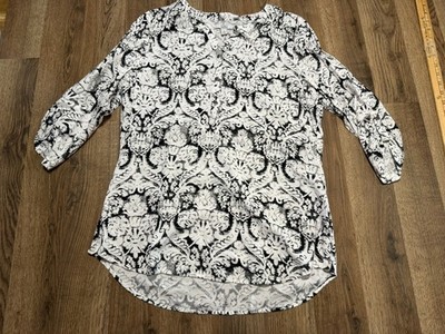 Croft & Barrow Blouse Womens Medium White Black Floral 3/4 Sleeve V-neck