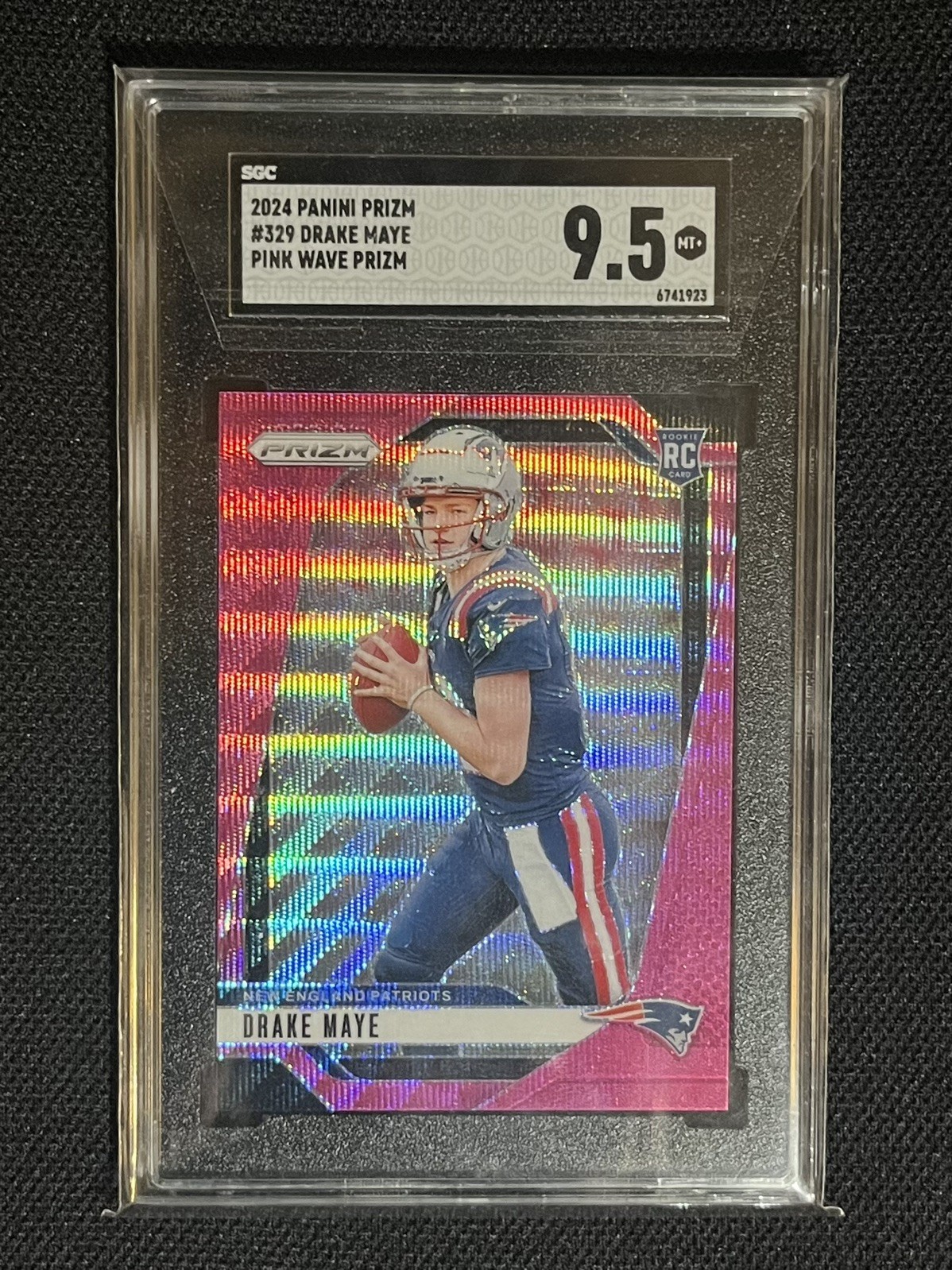 2024 Prizm Drake Maye Pink Wave Rookie SGC 9.5 #329 Patriots