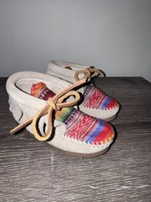 Minnetonka Frisco Toddler 7 Multicolor Fringe Booties