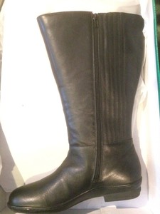 18 wide calf leather boots