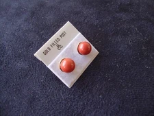 VINTAGE 1970s CLASSIC RED JASPER 8MM BALL/BEAD GOLD FILLED POST STUD EARRINGS