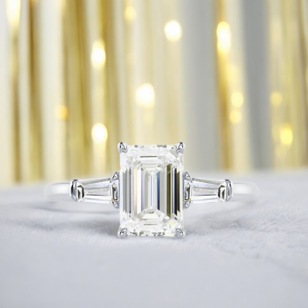 Lab Grown Cushion Cut Diamond Engagement Ring Ct IGI 18K