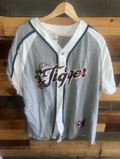 Vintage 90s Retro Disney Store Tigger Gray Colored Baseball Jersey Size XL