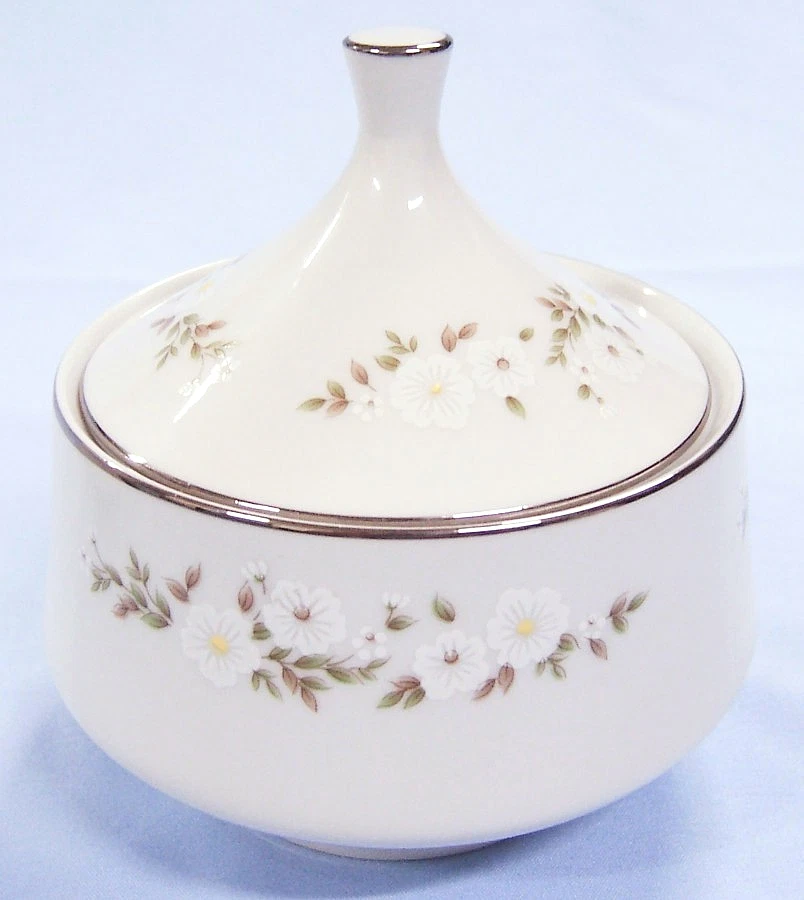 Mikasa Andrea 5852 "DAISY" CREMA Y AZUCARERO con Tapa, Borde Tono Platino, Japón Foto 3 de 4