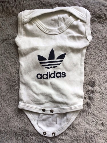 ADIDAS ** BODY *** Baby ** Sommerbody *62