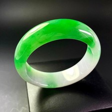 Bracelet jade jadéite verte avec glacé grade A 62 mm