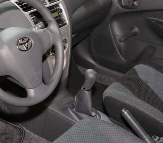 2007 2008 2009 2010 TOYOTA YARIS 5 VELOCIDADES BOTÃO DE MUDANÇA MANUAL TOYOTA FABRICANTE DE EQUIPAMENTO ORIGINAL🟠 - Imagem 4 de 4