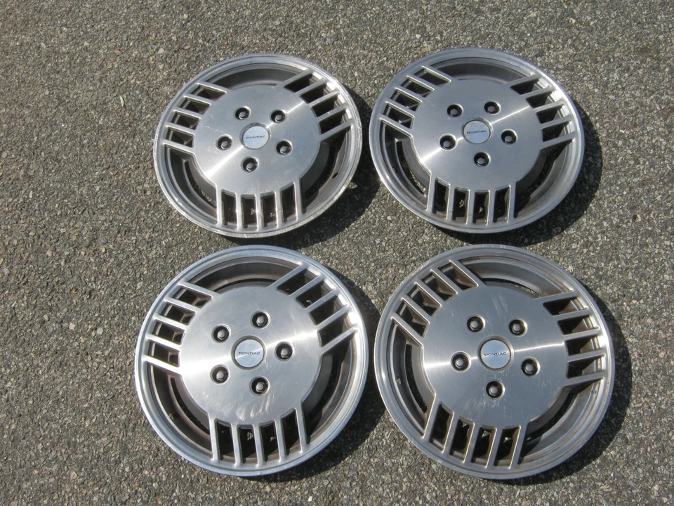 Заводские оригинальные колпаки колес для Pontiac 1986–1988 годов выпуска 6000 14 дюймов - Изображение 2 из 4