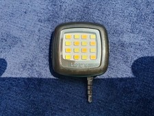 LogiLink Zewnętrzna lampa błyskowa LED do poprawy zdjęć / filmów 