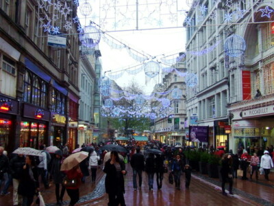 PHOTO  CHRISTMAS SHOPPING IN BIRMINGHAM CHRISTMAS SHOPPING ON NEW STREET IN BIRM