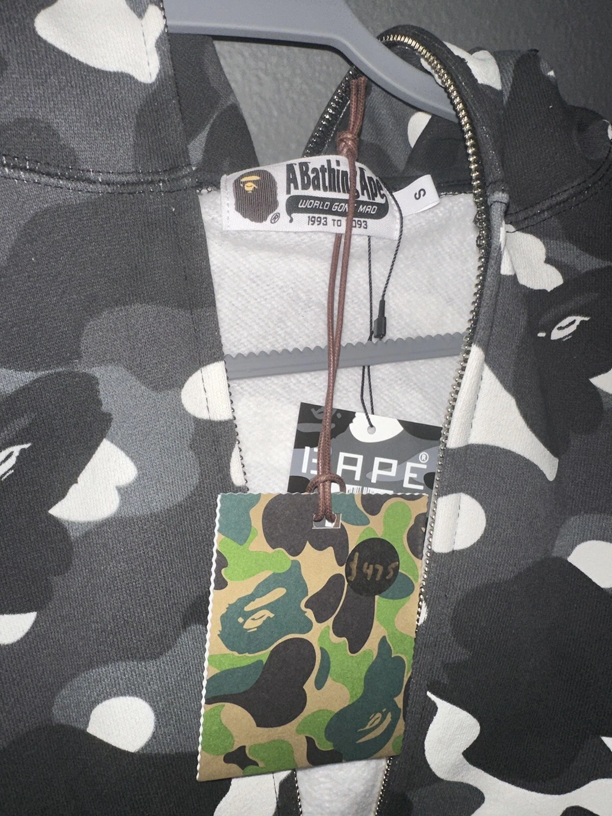 A BATHING APE (BAPE) Felpa con cappuccio e zip intera BAPE City Camo Shark WGM (FW18) PICCOLA NUOVA