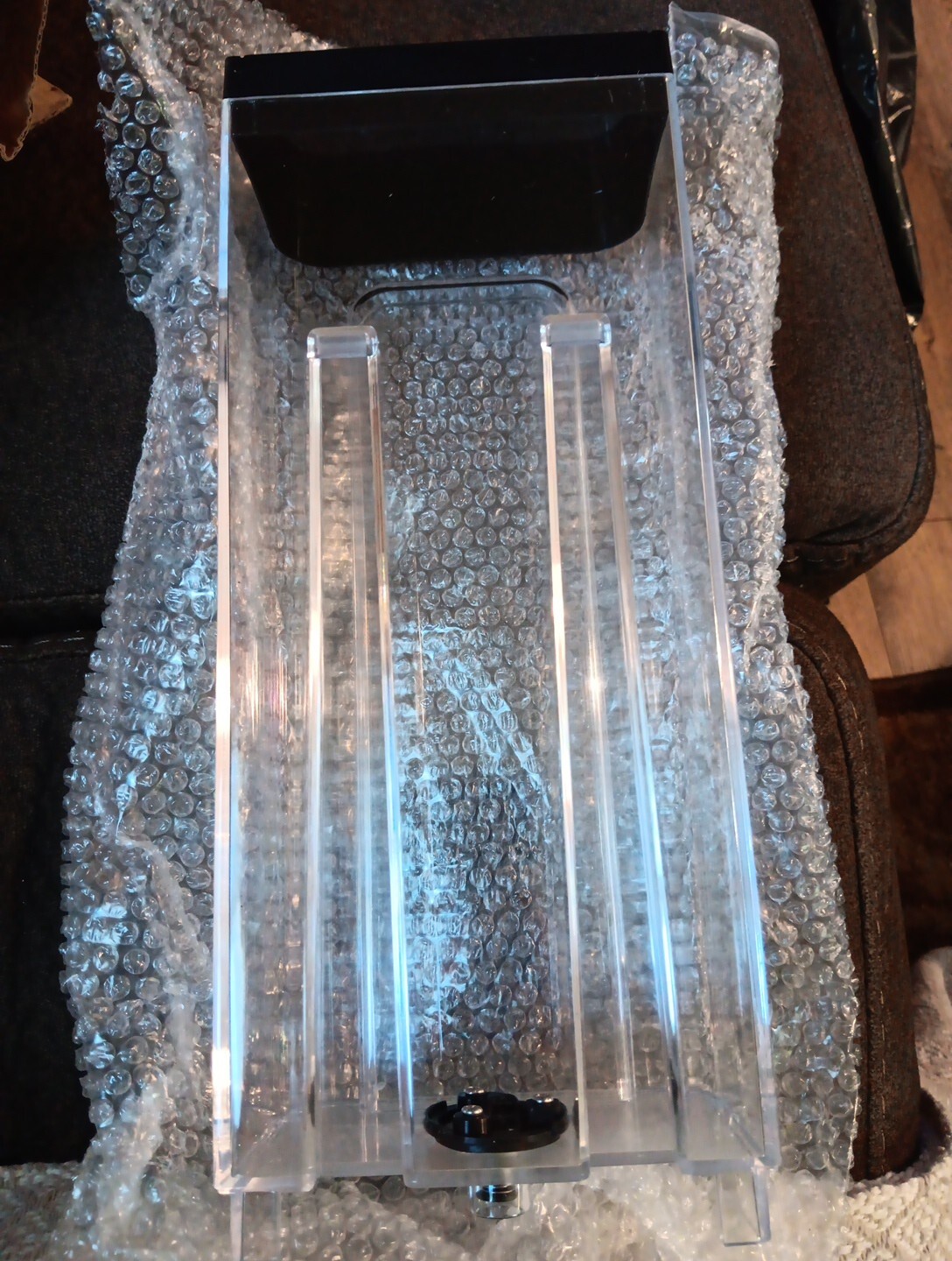 Picture 2 of 4