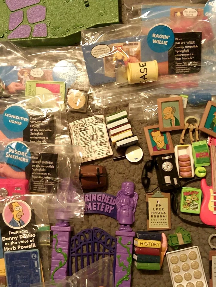  Simpsons Playmates World Of Springfield Play Sets & Accessories LOT /NO FIGURES - Image 3 of 4